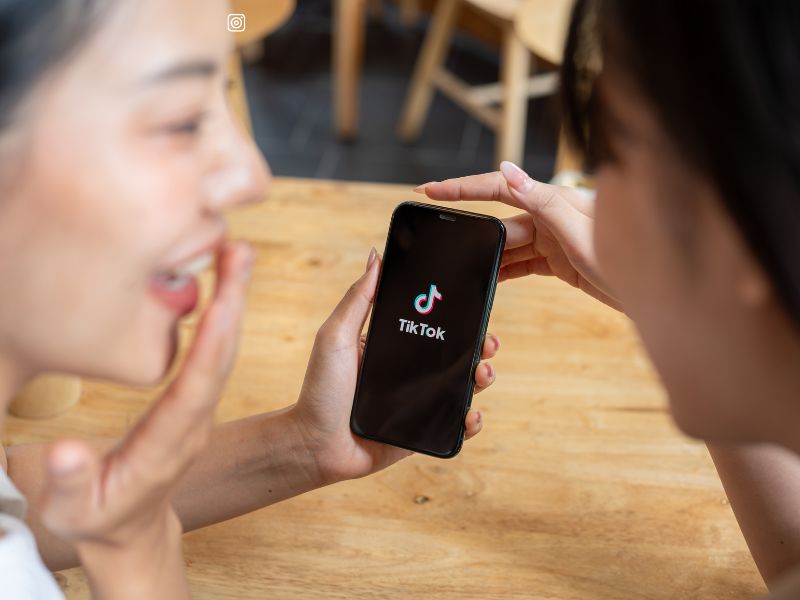 Instagram i TikTok nadal dominują wśród nastolatków jako najpopularniejsze aplikacje społecznościowe